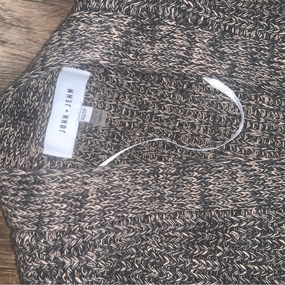 olive Knit Cardigan Sweater John + jenn revolve
cardigan fall casual knit $130 - Picture 6 of 6